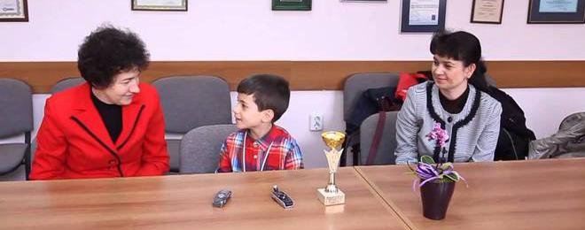 Детето чудо на Добрич отива на световното по шахмат