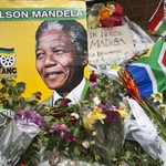 Погребението на Мандела събра световните лидери на едно място
