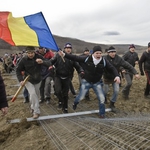 Протестите в Добрич и Румъния не спират проучванията на „Шеврон“