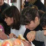 В Добрич дават топъл обяд на нуждаещите се