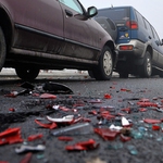 4 коли се нанизаха на синджир заради пешеходец