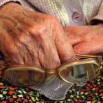 Бандит преби старица за телевизор, 7 лв. и парче салам