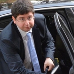 Финансовият министър нареди 20% съкращения в НАП