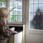 Крадци обикалят по домовете да „регистрират” семейни реликви