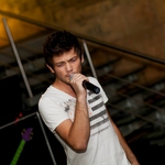 Млад рапър от Добрич пее за любовта и „излиза от релси” с нови парчета