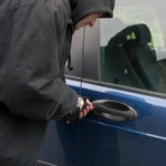 Мъж забравил къде паркирал колата си. Обявил я за открадната