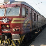 Неизправни локомотиви затрудняват връзката със София