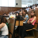 Студентските такси поевтиняват от догодина