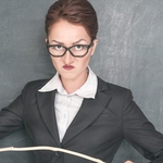 Учителка счупи ръката на дете с пръчка