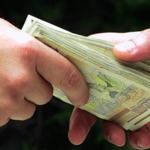 4 години затвор за измамник отпуснал 32 кредита за 65 000 лева