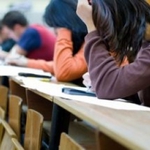 Абитуриентите в Добрич подават заявления за матури от днес