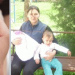 Анонимен добричлия плати тока на майката с двете деца