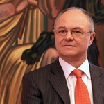 Добричлия ще строи сграда за Езикова гимназия дистанционно от Швейцария