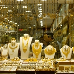 НАП съветва да се кичим само с бижута с държавен печат