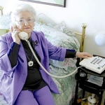 Старица от Добрич си даде спестяванията на ало-ало бандити