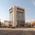 Талевци подредиха изложба с рисунки за пролетта и „Пчеломания” 