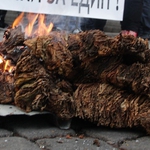 Тютюнопроизводителите подновяват протестите. Помагат им запалянковци