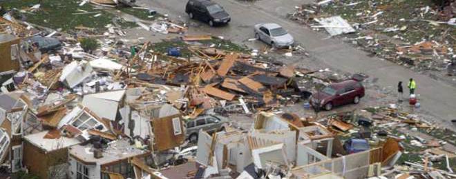 Епично торнадо уби най-малко 13 души в САЩ