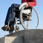 156 деца с увреждания и инвалиди в Добричко остават без „Ръка за помощ”