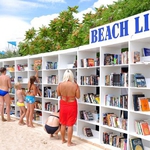 Избираме си четиво за плажа в Албена от 3 безплатни библиотеки (снимки)