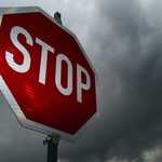 „Мазда” и „Опел” се потрошиха в Добрич заради неспазване на правилника 