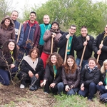 Младежи и деца от Добрич садиха дръвчета за „Седмицата на гората”