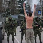 Украйна поднови военната акция след откриването на два трупа