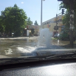 Гейзер изригна в центъра на Добрич