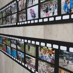 Малки пчелички от Добрич откриха Фотоизложба „Спортът и децата по света” 