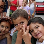 Министерството на труда плаща за „Слънчево лято” на ромчета от добричко село