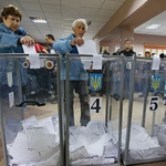Референдумът в Украйна отцепи Донецк. ЕС и САЩ обявиха вота за незаконен 