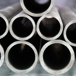 Спипаха крадци на 18 метра метални тръби от частен имот