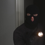 Задържаха 26-годишен обирджия от Аксаково, гастролирал из каварненски села