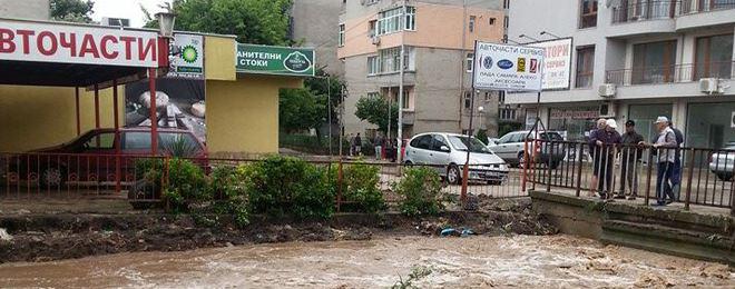 Дават на пострадалите семейства в Добрич еднократна финансова помощ