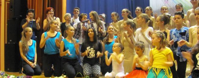 Малки тошевци гостуваха в Румъния за първия фестивал “Съвременни песни и танци”