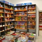 Книжарници „Хеликон” набират средства за новите „бездомници” от Добрич