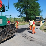 Пълнят дупките по най-натоварените улици в Генерал Тошево
