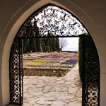 Свлачище заплашва „Двореца” в Балчик след пороите