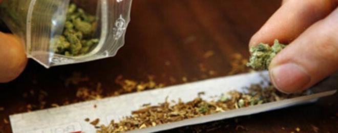 Спипаха тийнейджъри в Албена с близо 8 грама марихуана