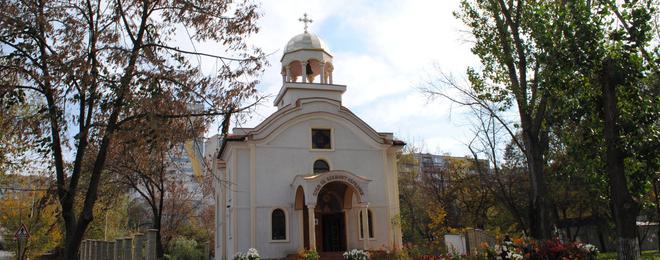 Храм „Св. Климент Охридски“ грейва с ново художествено осветление