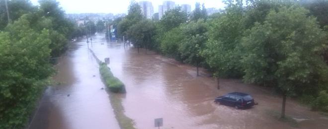 Министерство на отбраната е изразходвало 61 000 лв. за оказаната помощ при наводненията във Варна, в Добрич – 30 000 лв., в Мизия – около 100 000 лв.