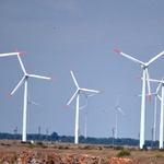 Лукойл излиза от възобновяеми енергийни проекти в България