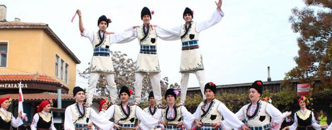 Песни и танци украсиха празника на село Българево
