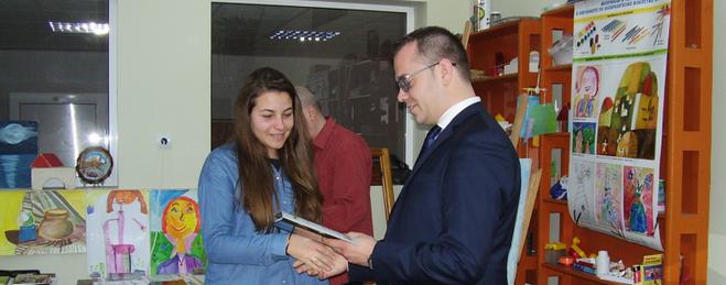 Кметът на Добрич връчи грамоти на класиралите се на общоградско математическо състезание