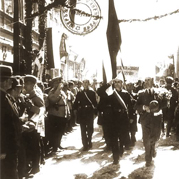 Посрещане на българските войски в Добрич на 25 септ. 1940 г. На преден план са Аспарух Айдемирски и Яни Калиакренски.