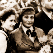 Дора Габе и Елисавета Багряна в Добрич, след връщането на Добруджа 1940г.